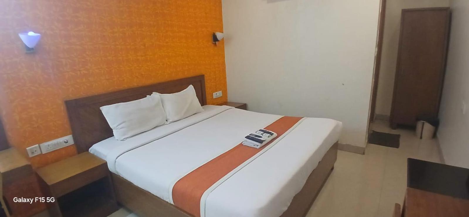 Grand Plaza Hotel - Nampally - Hyderabad Railway Station - Fish Prasadam 2025 - Free Breakfast - Deccan Railway Station - Lakdikapul Хайдарабад Экстерьер фото