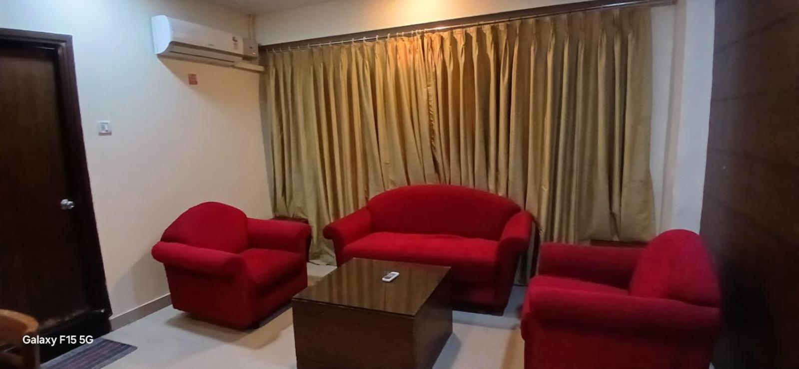 Grand Plaza Hotel - Nampally - Hyderabad Railway Station - Fish Prasadam 2025 - Free Breakfast - Deccan Railway Station - Lakdikapul Хайдарабад Экстерьер фото
